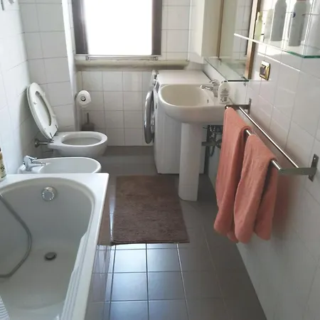 Beautiful And Spacious Two-room شقة ميلان