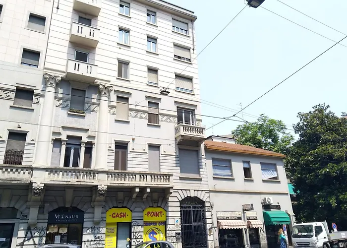 Apartament Beautiful And Spacious Two-room Mediolan