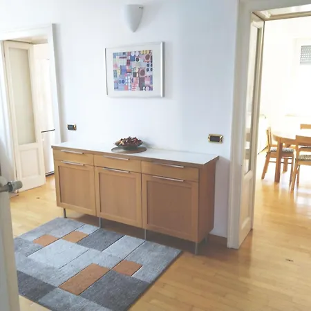 Appartement Beautiful And Spacious Two-room