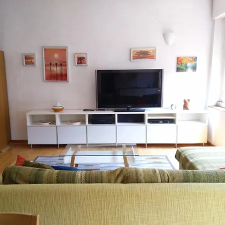 Beautiful And Spacious Two-room Appartement